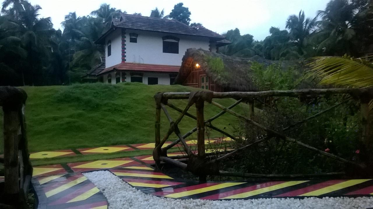 Deepanjali Wellness & Retreat Hotel Thanniyam Kültér fotó
